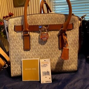 Michael Kors Signature Studio Hamilton Large East West Satchel